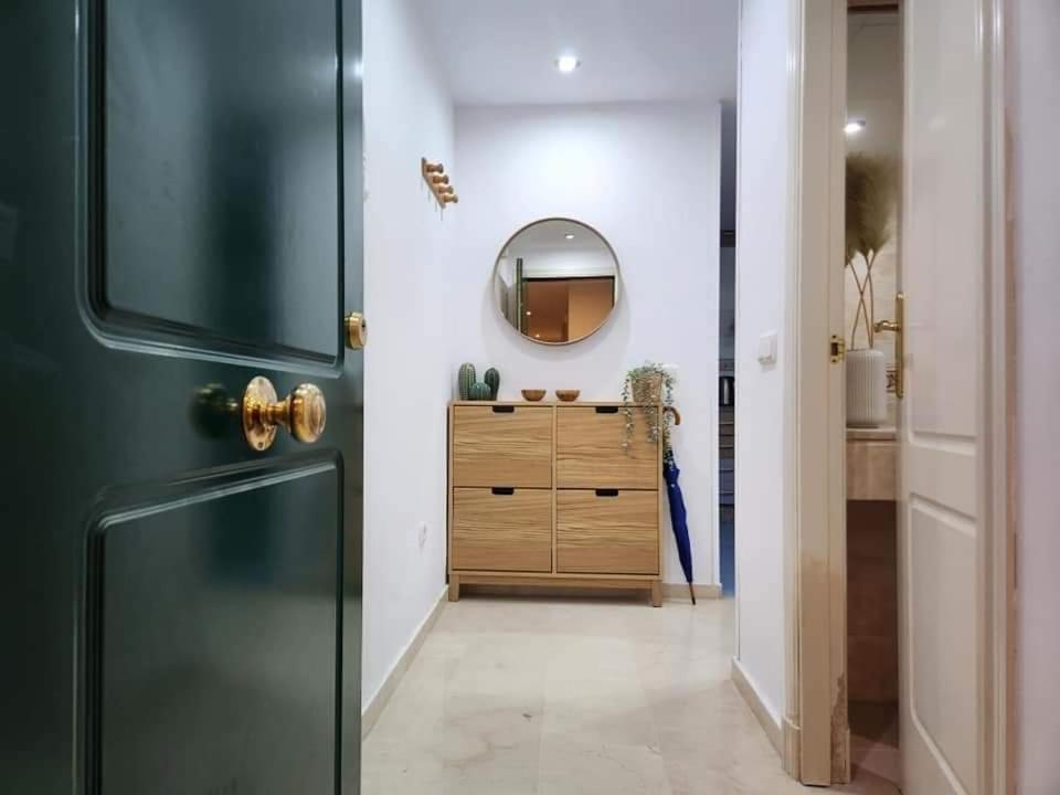 Apartment Beachfront Accommodation Estepona Exterior foto